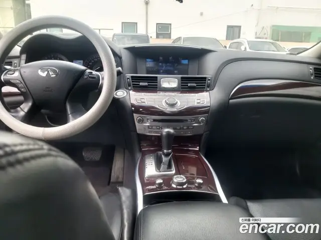 Infiniti Q70 2015 3.7 автомат (гидро), миниатюра 7 Infiniti Q70 2015 3.7 автомат (гидро), миниатюра 7