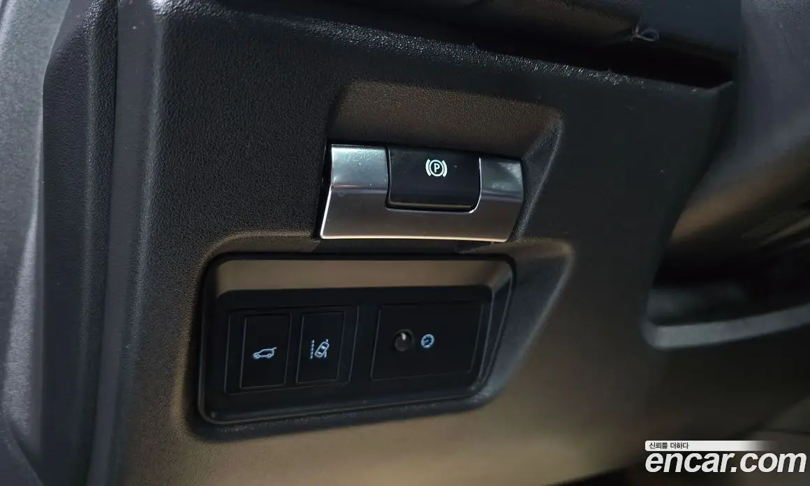Jaguar E-Pace 2019 2.0 автомат (гидро), фото 27 Jaguar E-Pace 2019 2.0 автомат (гидро), фото 27