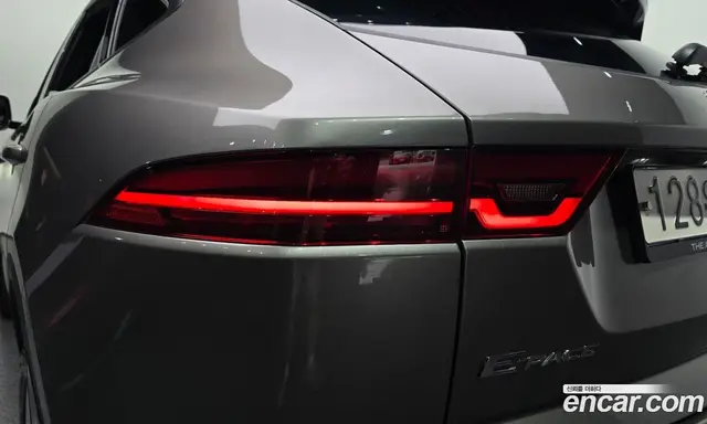 Jaguar E-Pace 2019 2.0 автомат (гидро), миниатюра 8 Jaguar E-Pace 2019 2.0 автомат (гидро), миниатюра 8