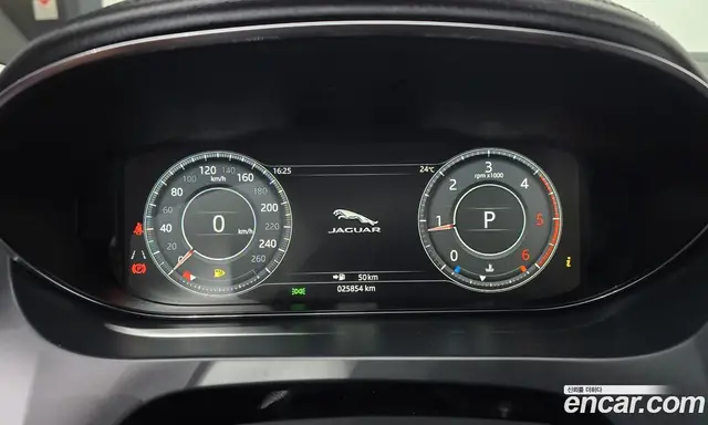 Jaguar E-Pace 2019 2.0 автомат (гидро), миниатюра 10 Jaguar E-Pace 2019 2.0 автомат (гидро), миниатюра 10