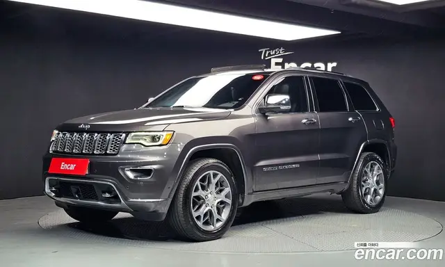 Jeep Cherokee 2019 3.6 автомат (гидро), миниатюра 1 Jeep Cherokee 2019 3.6 автомат (гидро), миниатюра 1