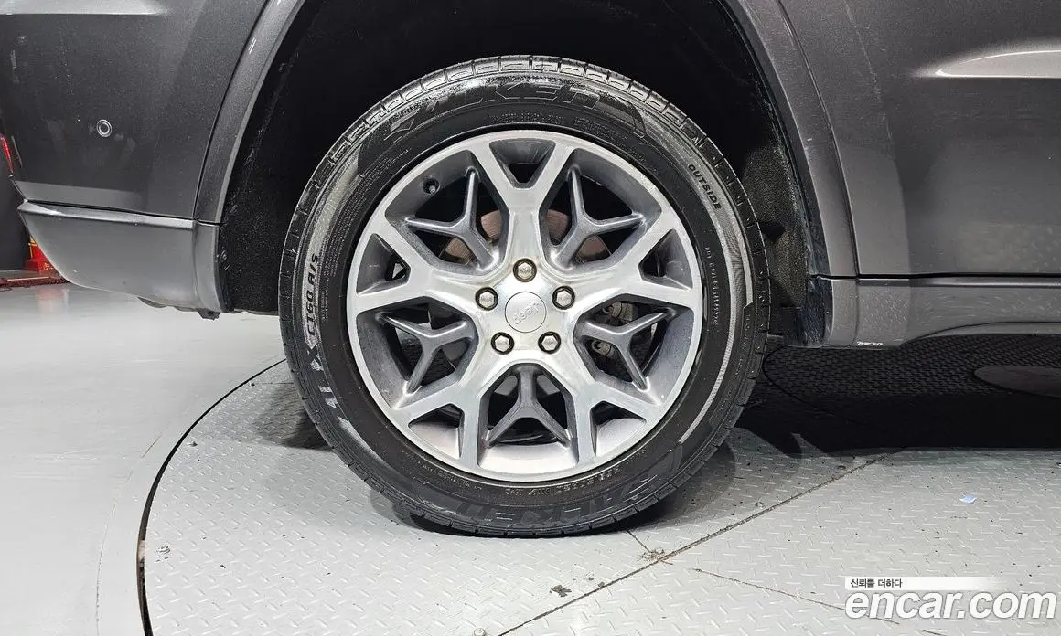 Jeep Cherokee 2019 3.6 автомат (гидро), фото 5 Jeep Cherokee 2019 3.6 автомат (гидро), фото 5