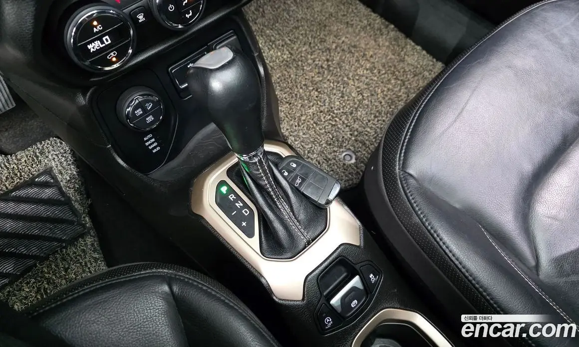 Jeep Renegade 2017 2.0 автомат (гидро), фото 12 Jeep Renegade 2017 2.0 автомат (гидро), фото 12