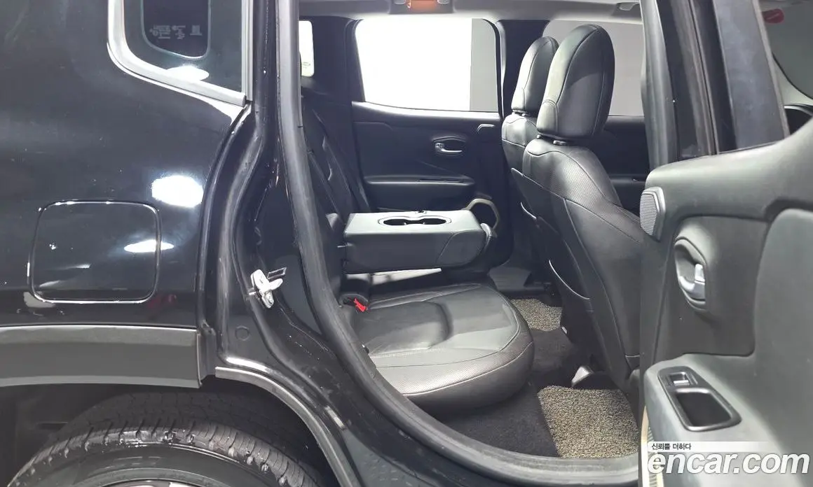 Jeep Renegade 2017 2.0 автомат (гидро), фото 17 Jeep Renegade 2017 2.0 автомат (гидро), фото 17