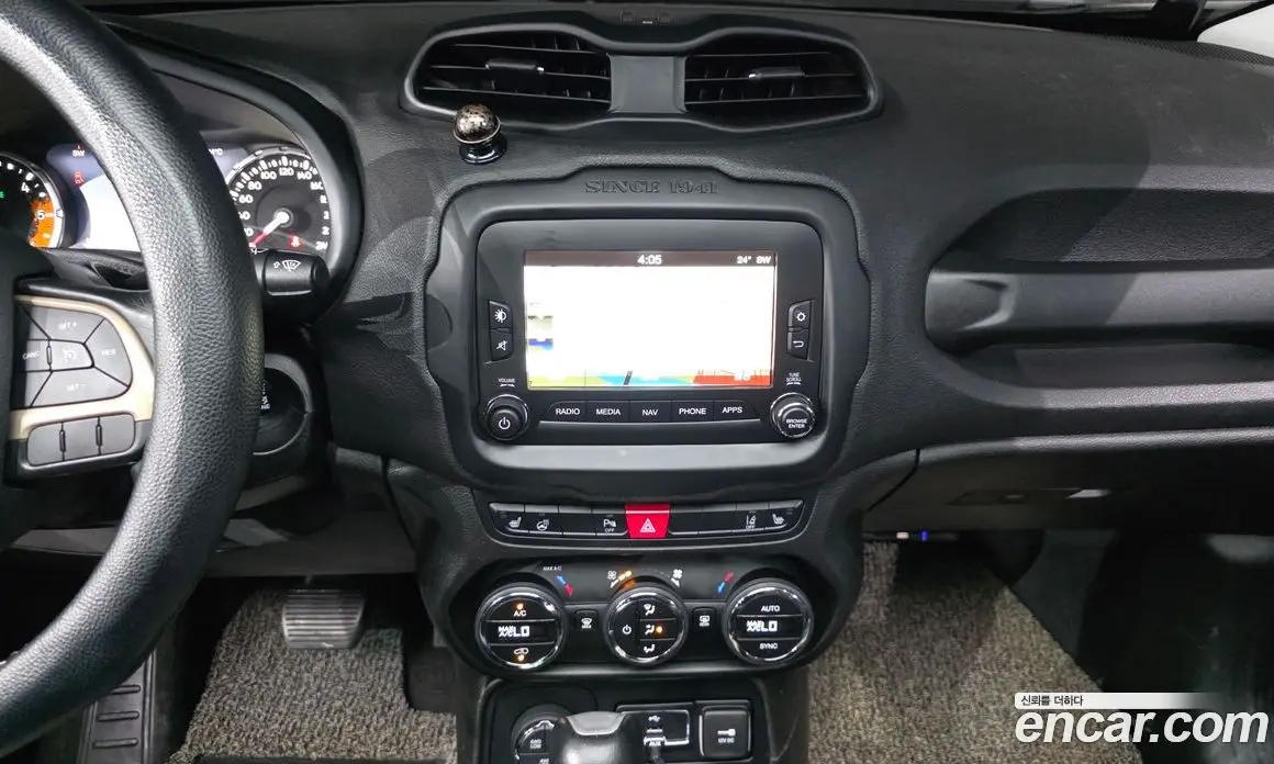 Jeep Renegade 2017 2.0 автомат (гидро), фото 27 Jeep Renegade 2017 2.0 автомат (гидро), фото 27