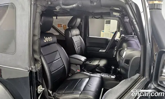 Jeep Wrangler 2012 2.8 автомат (гидро), миниатюра 12