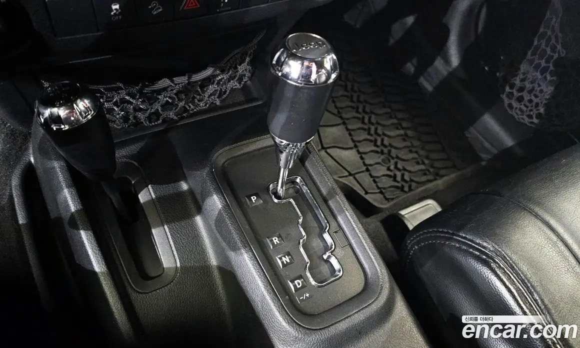 Jeep Wrangler 2012 2.8 автомат (гидро), фото 9 Jeep Wrangler 2012 2.8 автомат (гидро), фото 9