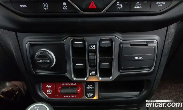 Jeep Wrangler 2023 2.0 автомат (гидро), миниатюра 12