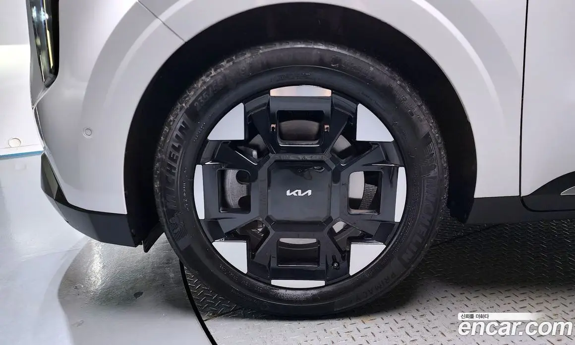 Kia Carnival 2024 2.2 автомат (гидро), фото 4