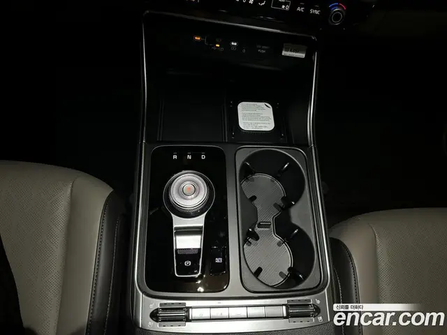Kia Carnival 2026 1.6 автомат (гидро), миниатюра 10