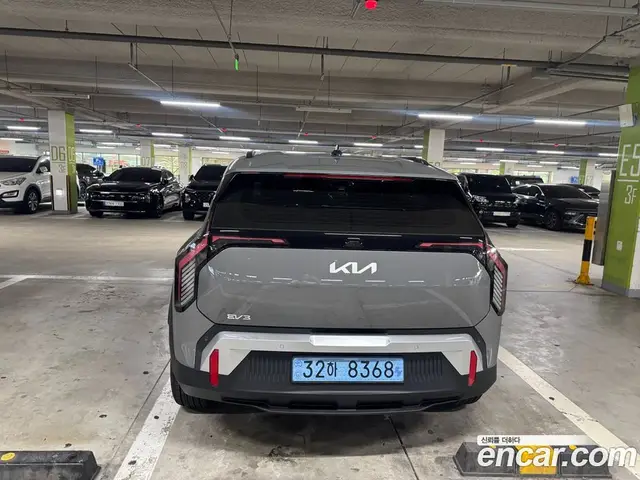 Kia EV3 2026 автомат (гидро), миниатюра 4