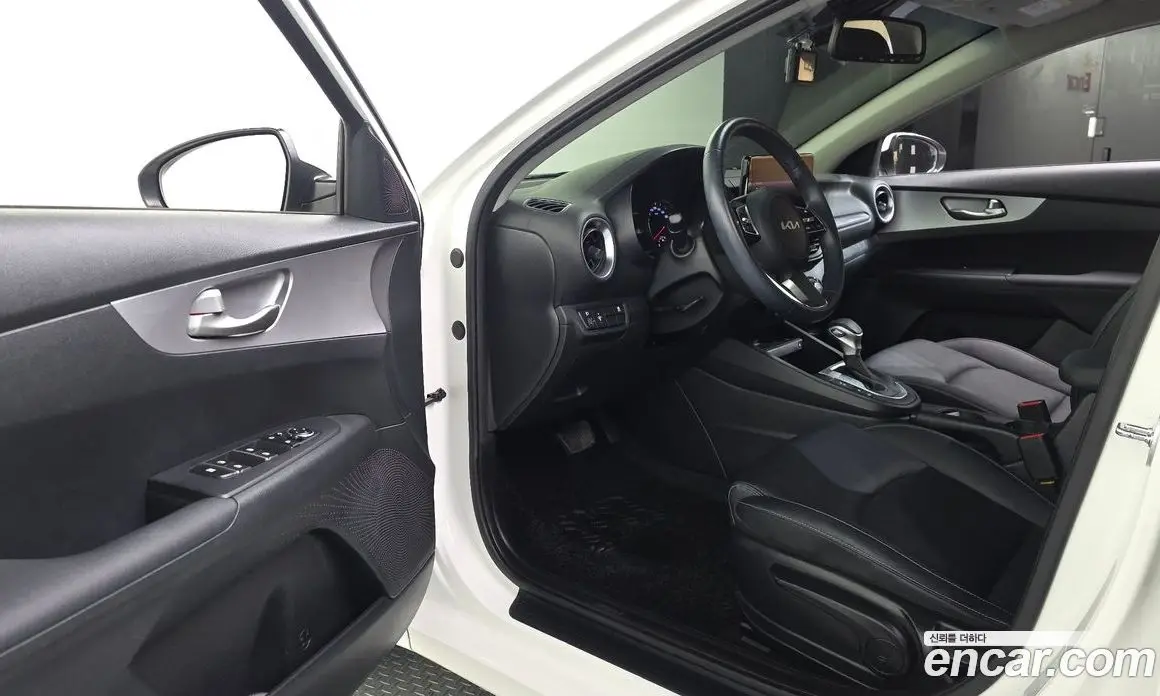 Kia K3 2021 1.6 автомат (гидро), фото 13