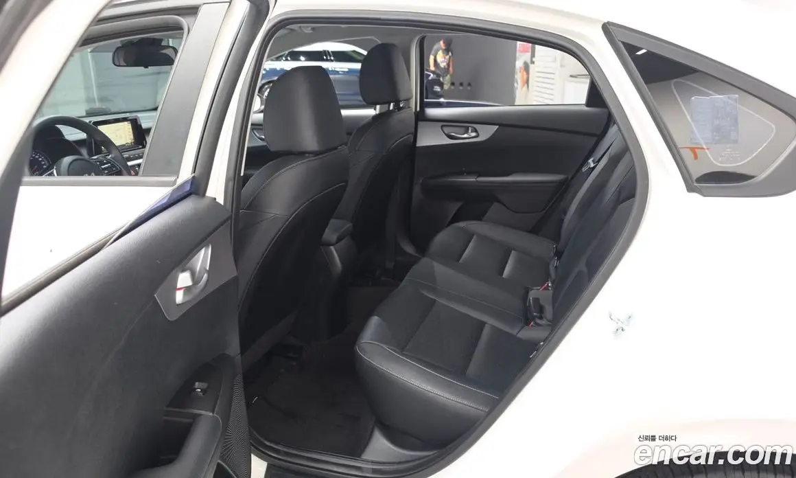 Kia K3 2022 1.6 автомат (гидро), фото 17