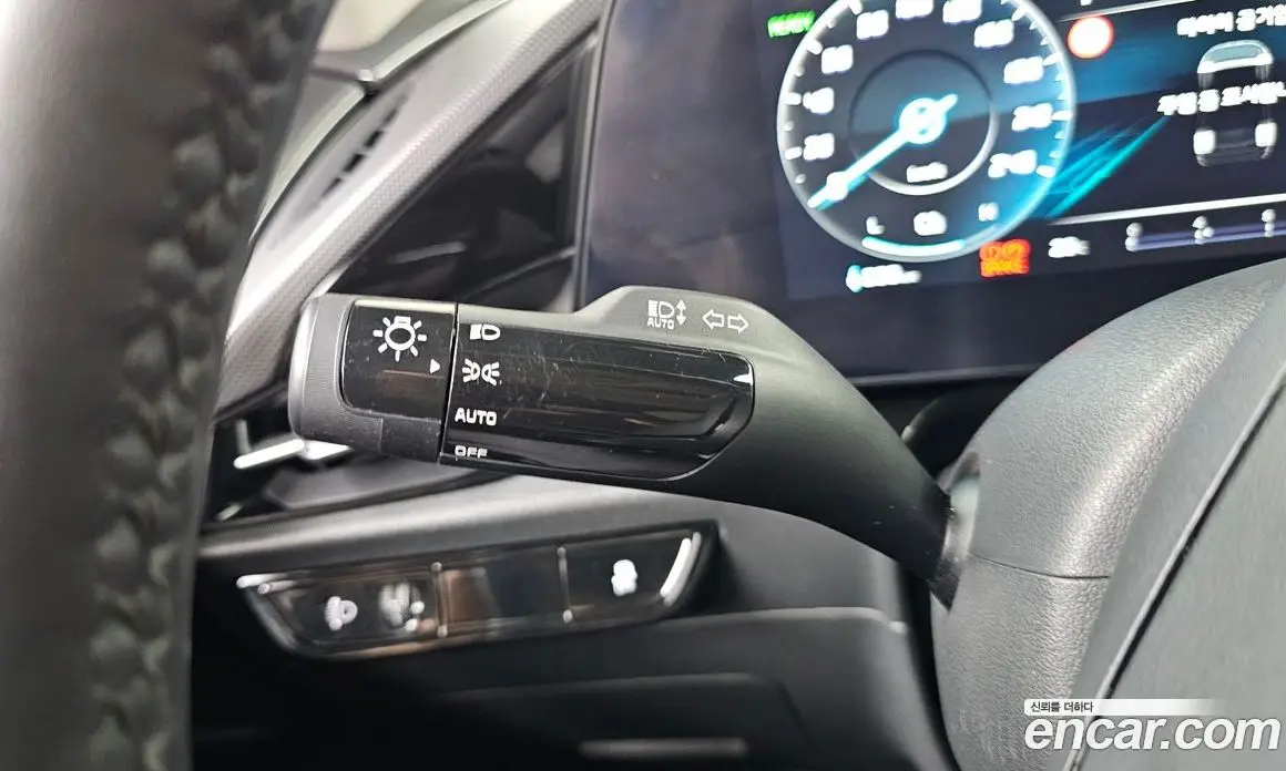 Kia Niro 2023 0.2 автомат (гидро), фото 29
