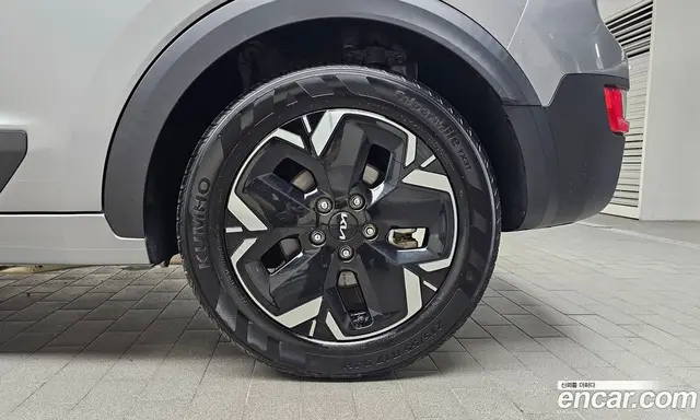 Kia Niro 2023 0.2 автомат (гидро), миниатюра 7