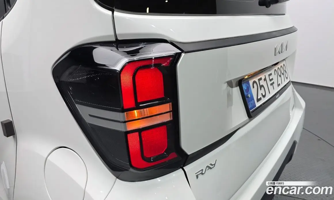 Kia Ray 2023 1.0 автомат (гидро), фото 8