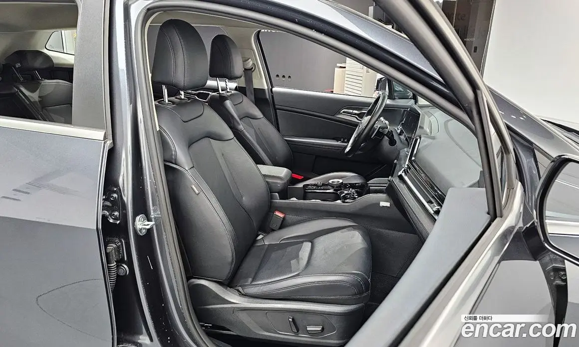 Kia Sportage 2023 1.6 автомат (гидро), фото 12
