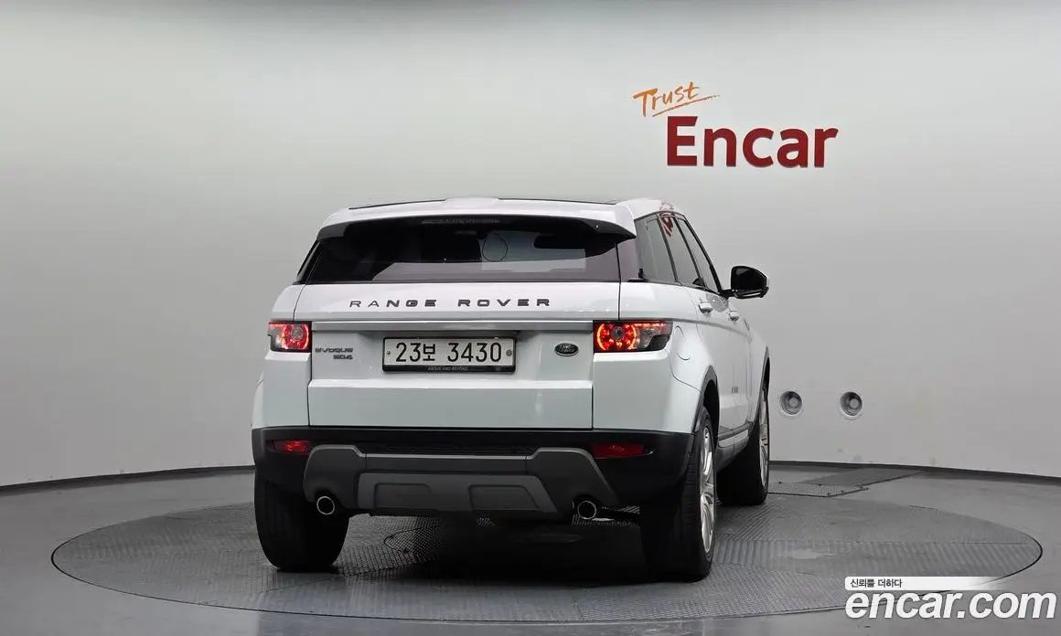 Land Rover Range Rover Evoque 2014 2.2 автомат (гидро), фото 4
