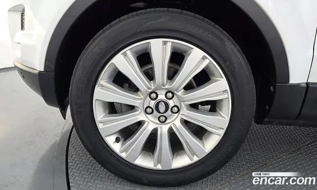 Land Rover Range Rover Evoque 2014 2.2 автомат (гидро), миниатюра 5