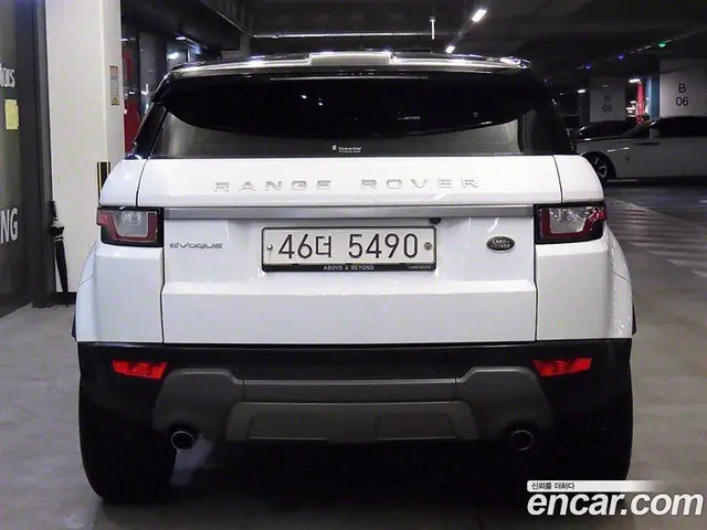 Land Rover Range Rover Evoque 2017 2.0 автомат (гидро), миниатюра 5