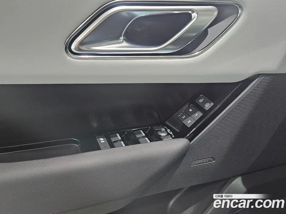 Land Rover Range Rover Velar 2026 2.0 автомат (гидро), фото 17