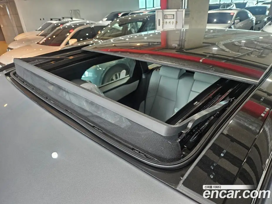 Land Rover Range Rover Velar 2026 2.0 автомат (гидро), фото 18