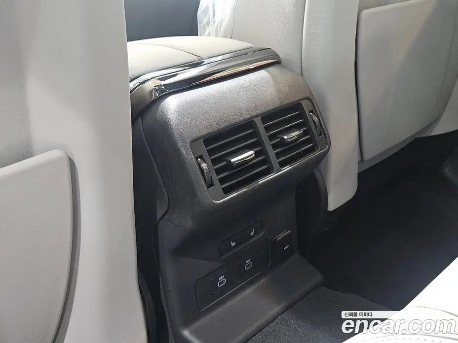 Land Rover Range Rover Velar 2026 2.0 автомат (гидро), фото 19
