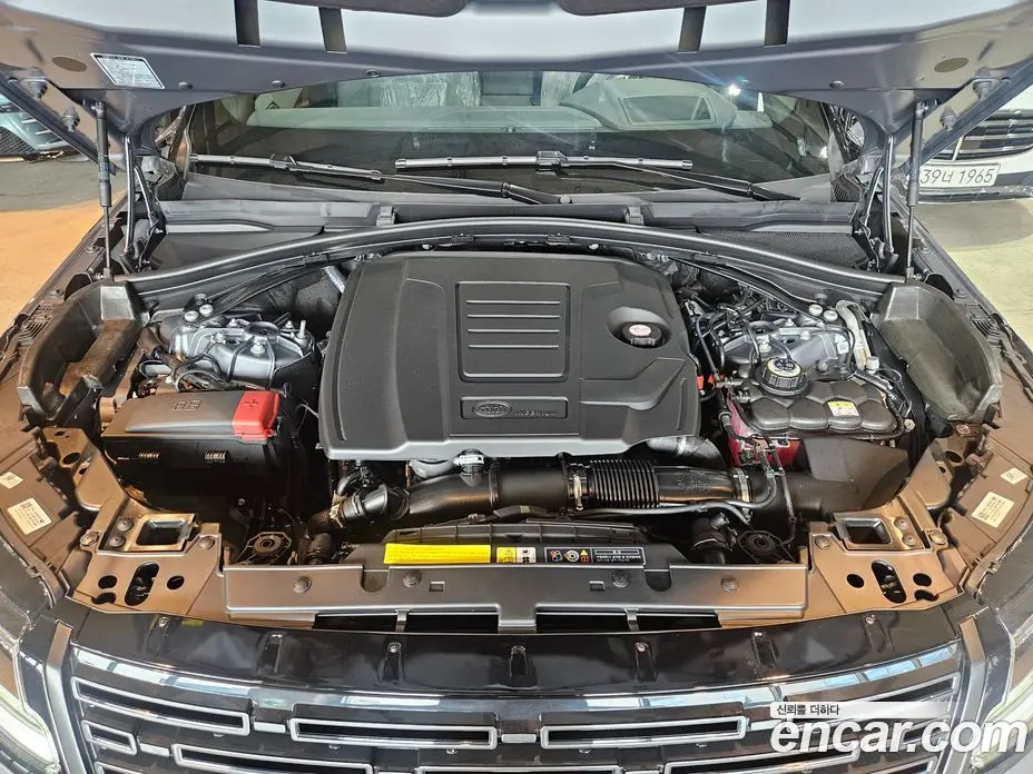 Land Rover Range Rover Velar 2026 2.0 автомат (гидро), фото 6