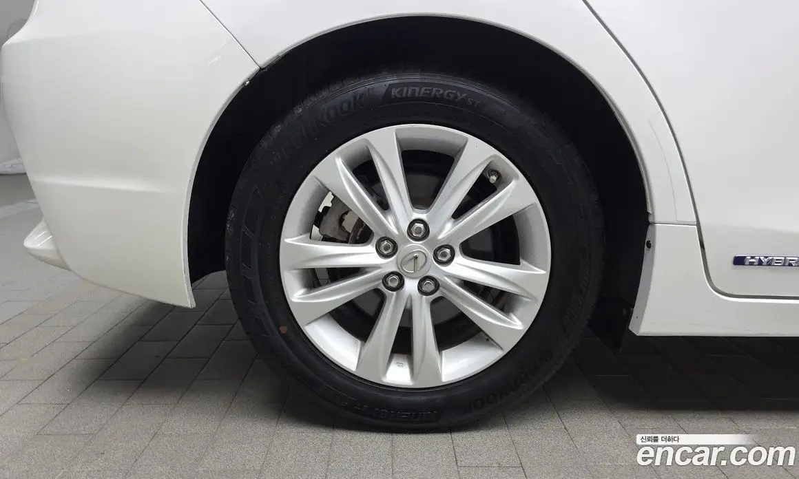 Lexus CT200h 2015 1.8 автомат (гидро), фото 5 Lexus CT200h 2015 1.8 автомат (гидро), фото 5