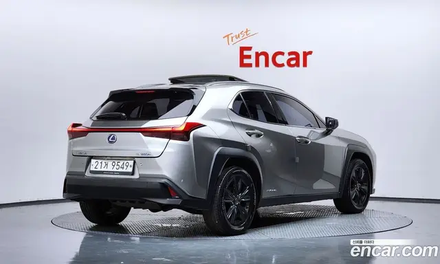 Lexus UX 2019 2.0 автомат (гидро), миниатюра 2 Lexus UX 2019 2.0 автомат (гидро), миниатюра 2