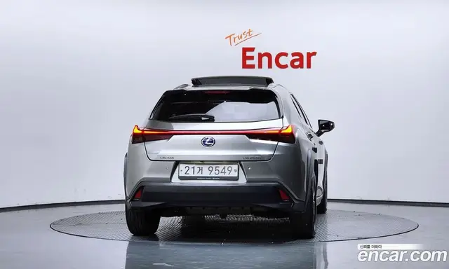 Lexus UX 2019 2.0 автомат (гидро), миниатюра 4 Lexus UX 2019 2.0 автомат (гидро), миниатюра 4