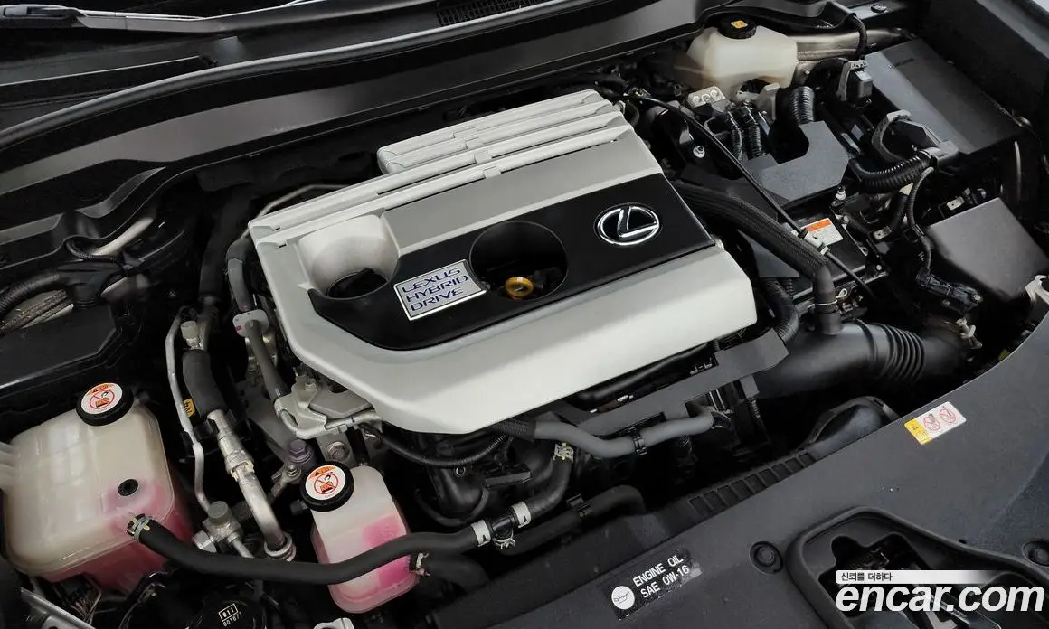 Lexus UX 2019 2.0 автомат (гидро), фото 6 Lexus UX 2019 2.0 автомат (гидро), фото 6