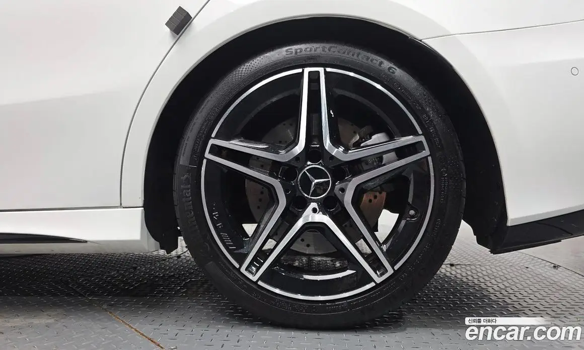 Mercedes-Benz A-Class 2022 2.0 автомат (гидро), фото 6