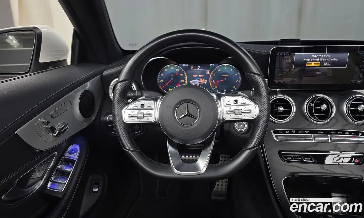 Mercedes-Benz C-Class 2023 2.0 автомат (гидро), фото 19