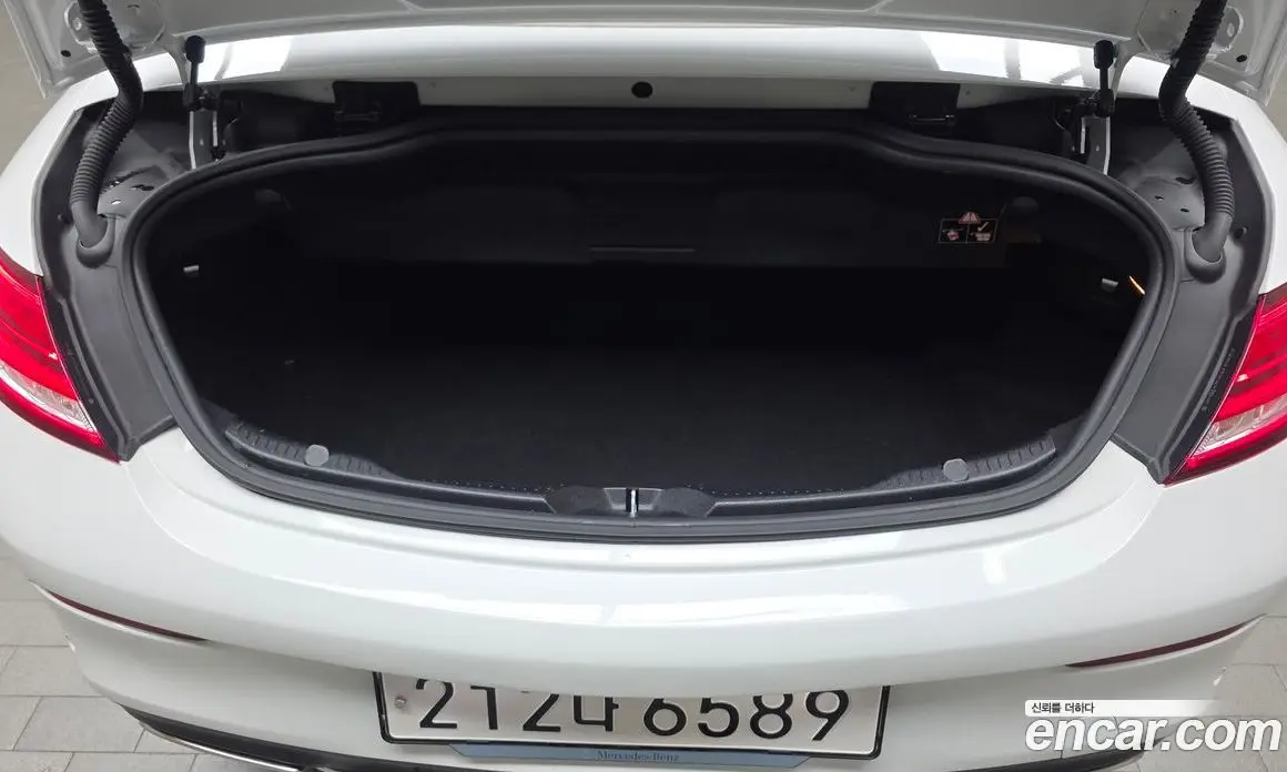 Mercedes-Benz C-Class 2023 2.0 автомат (гидро), фото 26