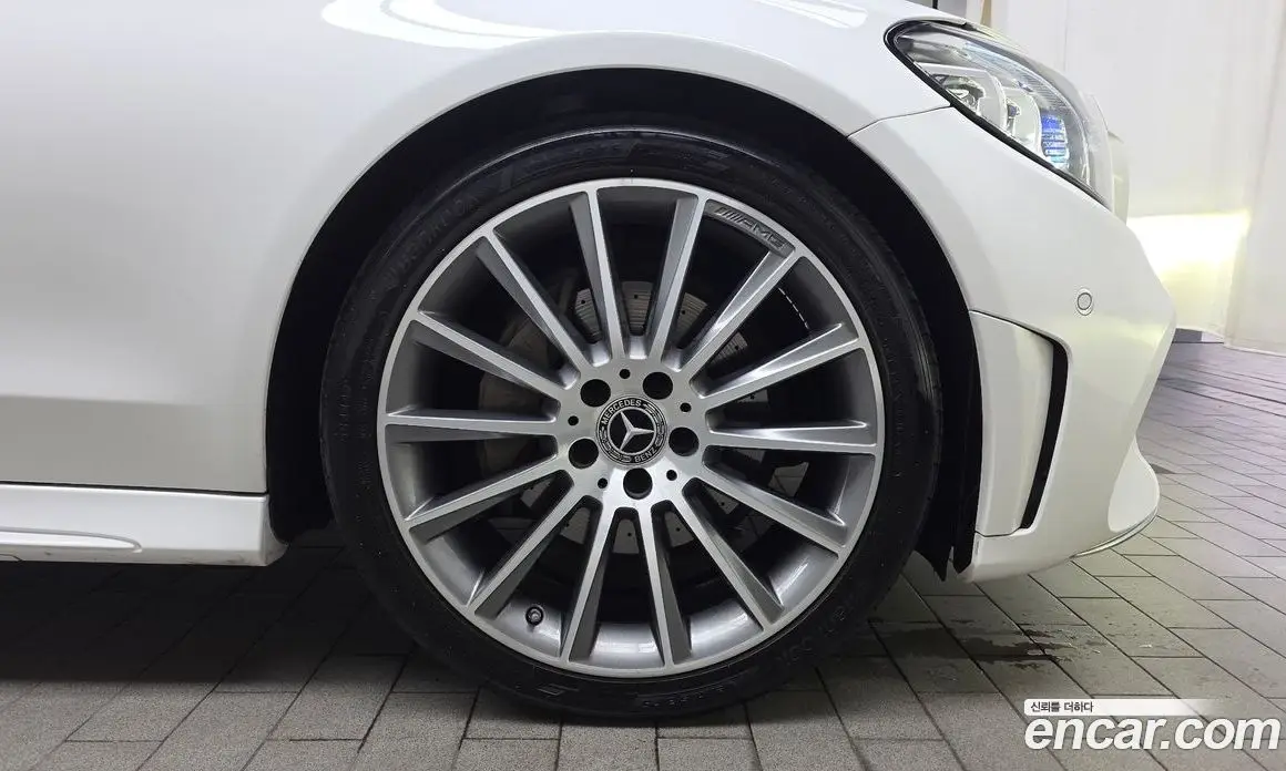 Mercedes-Benz C-Class 2023 2.0 автомат (гидро), фото 7