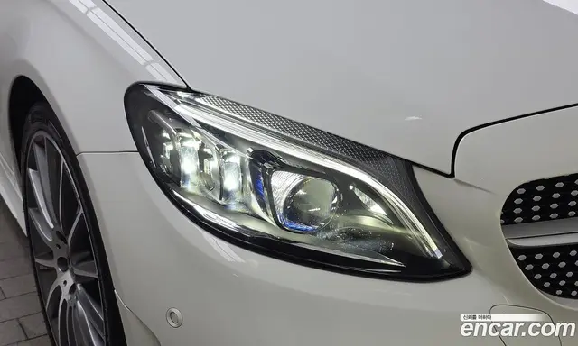 Mercedes-Benz C-Class 2023 2.0 автомат (гидро), миниатюра 8