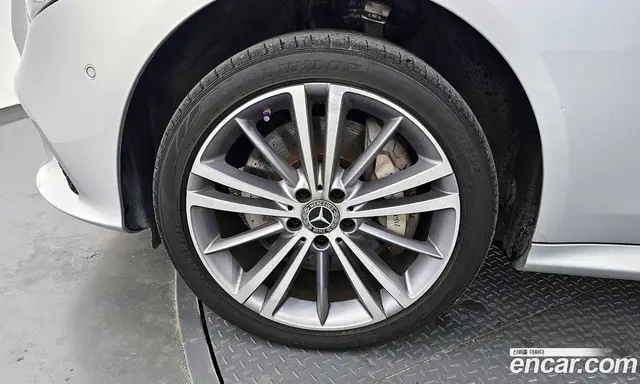 Mercedes-Benz CLS-Class 2019 2.9 автомат (гидро), миниатюра 5