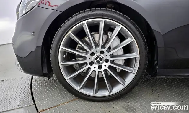 Mercedes-Benz E-Class 2017 2.0 автомат (гидро), миниатюра 5