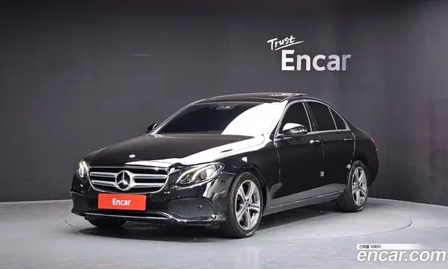 Mercedes-Benz E-Class 2019 2.0 автомат (гидро), миниатюра 1 Mercedes-Benz E-Class 2019 2.0 автомат (гидро), миниатюра 1