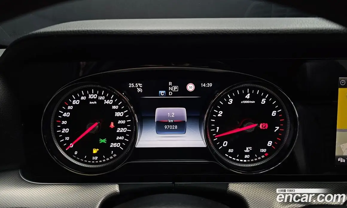 Mercedes-Benz E-Class 2019 2.0 автомат (гидро), фото 11 Mercedes-Benz E-Class 2019 2.0 автомат (гидро), фото 11