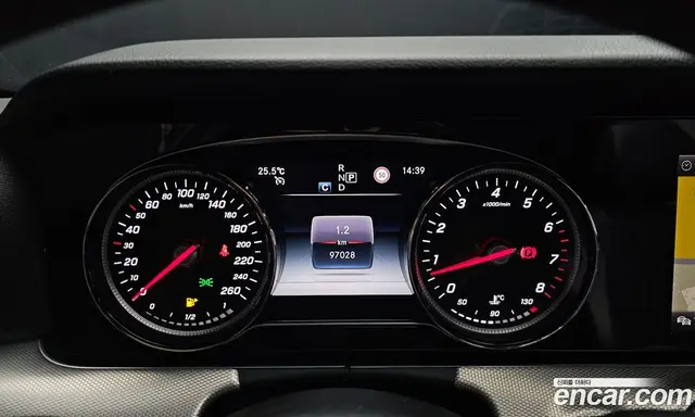 Mercedes-Benz E-Class 2019 2.0 автомат (гидро), миниатюра 11 Mercedes-Benz E-Class 2019 2.0 автомат (гидро), миниатюра 11
