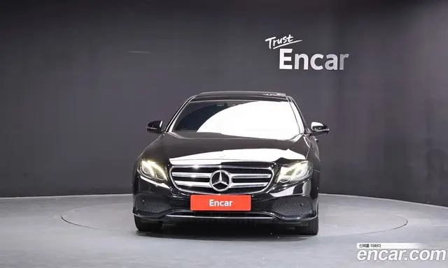 Mercedes-Benz E-Class 2019 2.0 автомат (гидро), миниатюра 3 Mercedes-Benz E-Class 2019 2.0 автомат (гидро), миниатюра 3