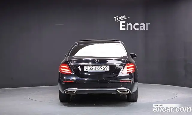 Mercedes-Benz E-Class 2019 2.0 автомат (гидро), миниатюра 4 Mercedes-Benz E-Class 2019 2.0 автомат (гидро), миниатюра 4