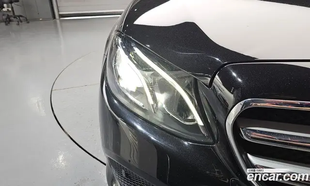 Mercedes-Benz E-Class 2019 2.0 автомат (гидро), миниатюра 8 Mercedes-Benz E-Class 2019 2.0 автомат (гидро), миниатюра 8