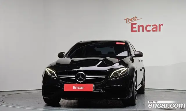 Mercedes-Benz E-Class 2019 4.0 автомат (гидро), миниатюра 2