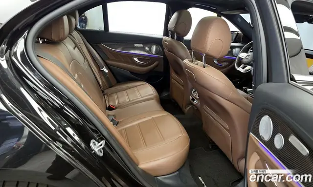 Mercedes-Benz E-Class 2019 4.0 автомат (гидро), миниатюра 11
