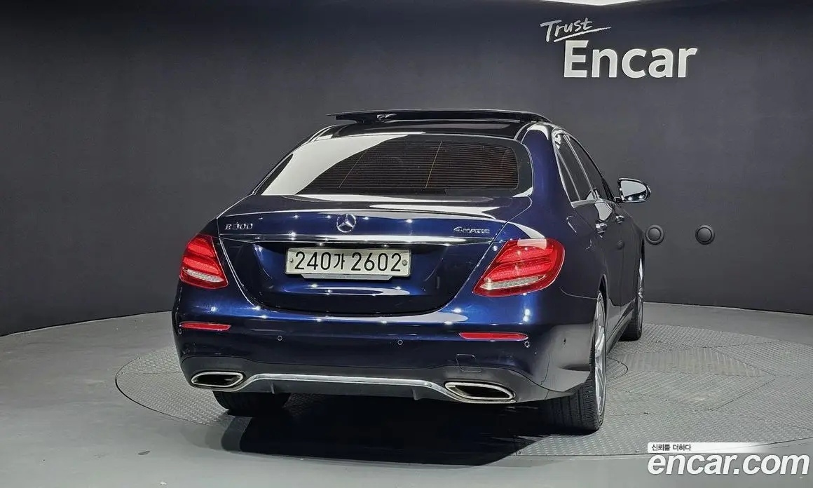 Mercedes-Benz E-Class 2020 2.0 автомат (гидро), фото 4