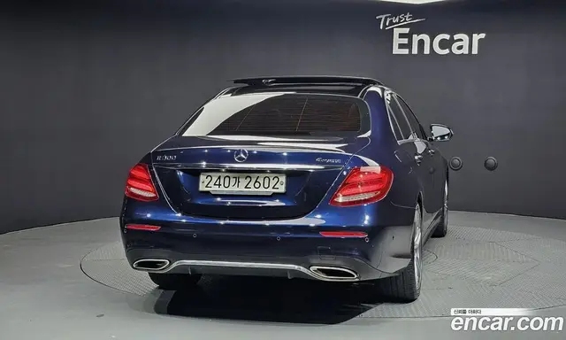 Mercedes-Benz E-Class 2020 2.0 автомат (гидро), миниатюра 4