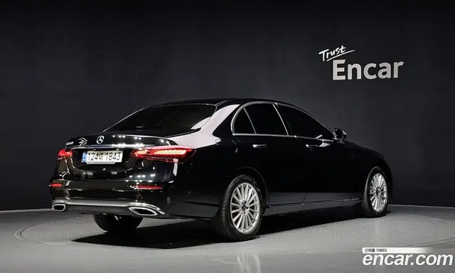 Mercedes-Benz E-Class 2021 2.0 автомат (гидро), миниатюра 2 Mercedes-Benz E-Class 2021 2.0 автомат (гидро), миниатюра 2